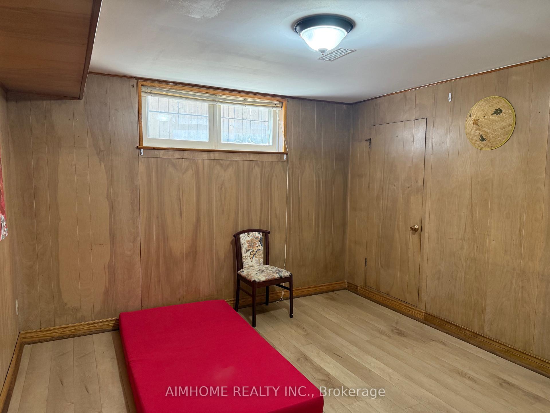 Photo 2 of Unit Bsmt #2, 72 La Rose Avenue, Etobicoke, Humber Heights — HOMEH