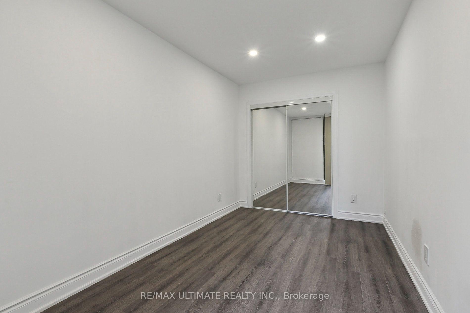 Photo 10 of Unit 1215, 33 Harbour Square, Toronto, Waterfront Communities — HOMEH