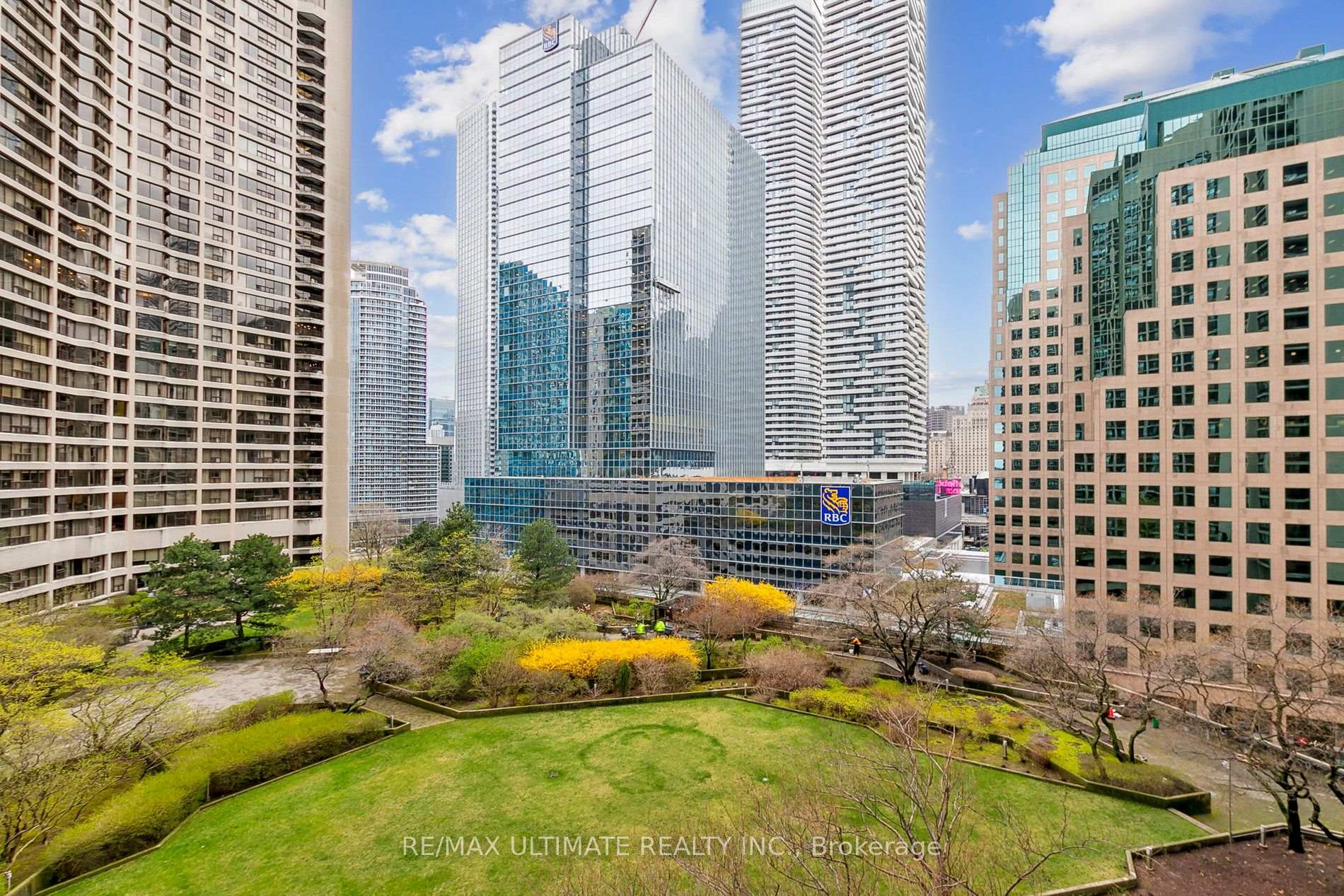 Photo 13 of Unit 1215, 33 Harbour Square, Toronto, Waterfront Communities — HOMEH
