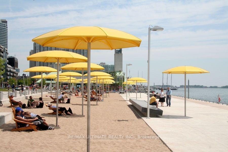 Photo 17 of Unit 1215, 33 Harbour Square, Toronto, Waterfront Communities — HOMEH