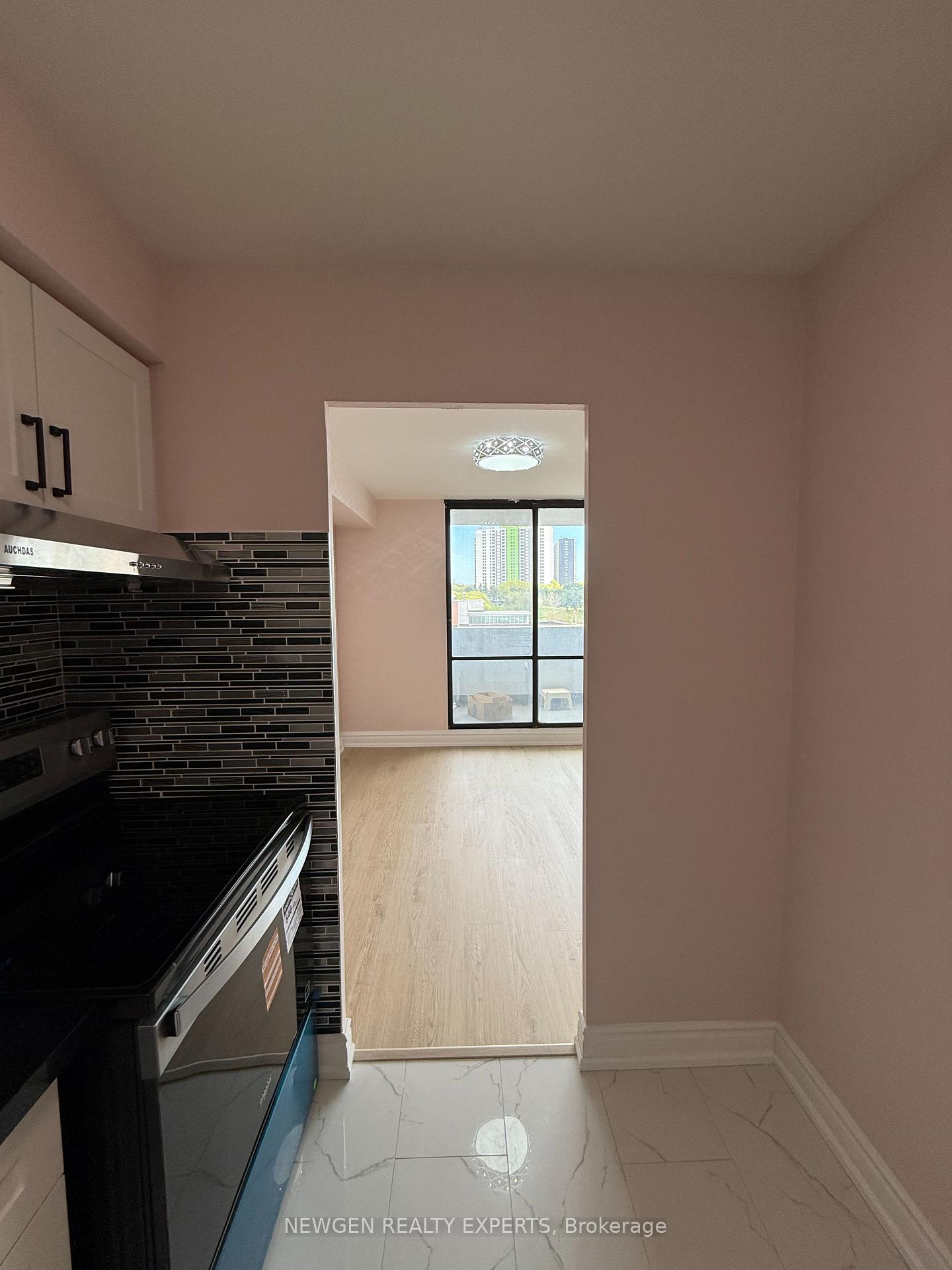 Photo 20 of Unit 502, 3 Massey Square, Toronto, Crescent Town — HOMEH