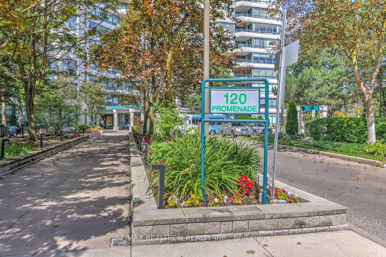 Photo 4 of Unit 614, 120 Promenade Circle, Vaughan, Brownridge — HOMEH