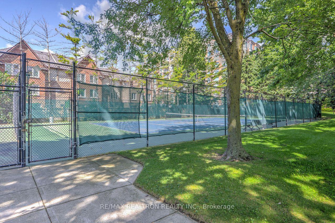 Photo 9 of Unit 614, 120 Promenade Circle, Vaughan, Brownridge — HOMEH