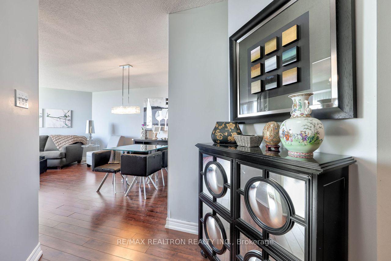 Photo 22 of Unit 614, 120 Promenade Circle, Vaughan, Brownridge — HOMEH