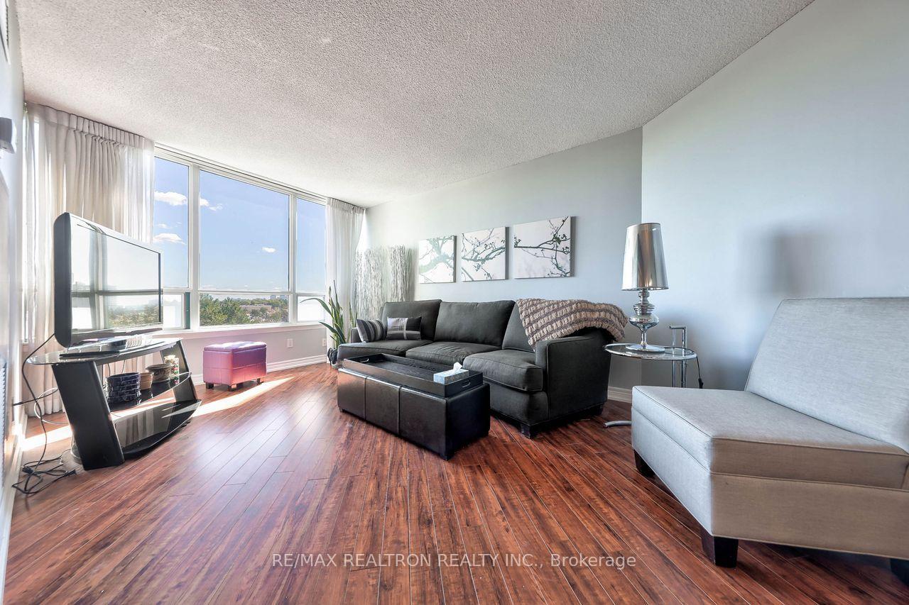 Photo 34 of Unit 614, 120 Promenade Circle, Vaughan, Brownridge — HOMEH