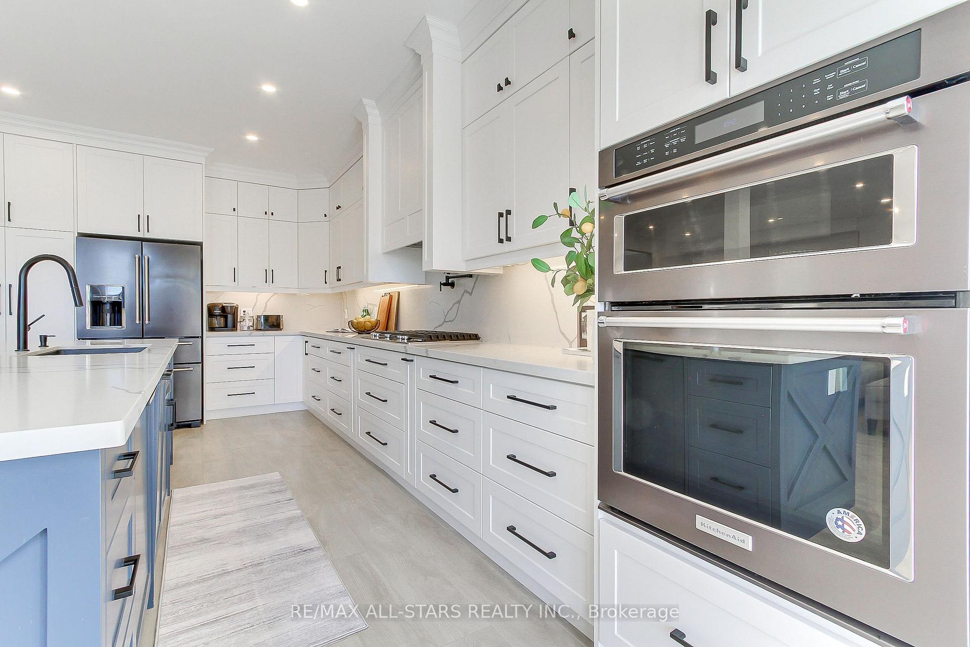 Photo 13 of 1 Hatch Street, Whitby, Brooklin — HOMEH
