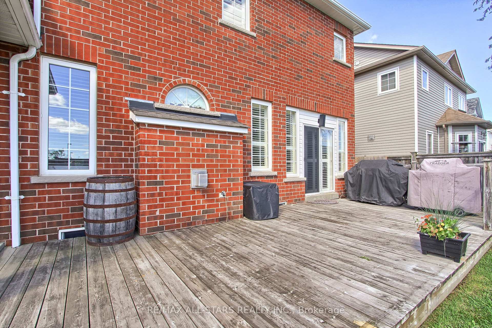 Photo 29 of 1 Hatch Street, Whitby, Brooklin — HOMEH