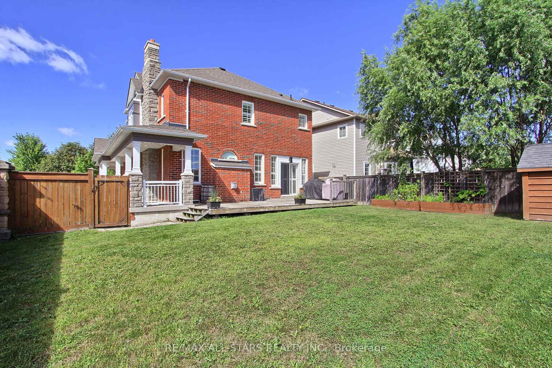 Photo 31 of 1 Hatch Street, Whitby, Brooklin — HOMEH