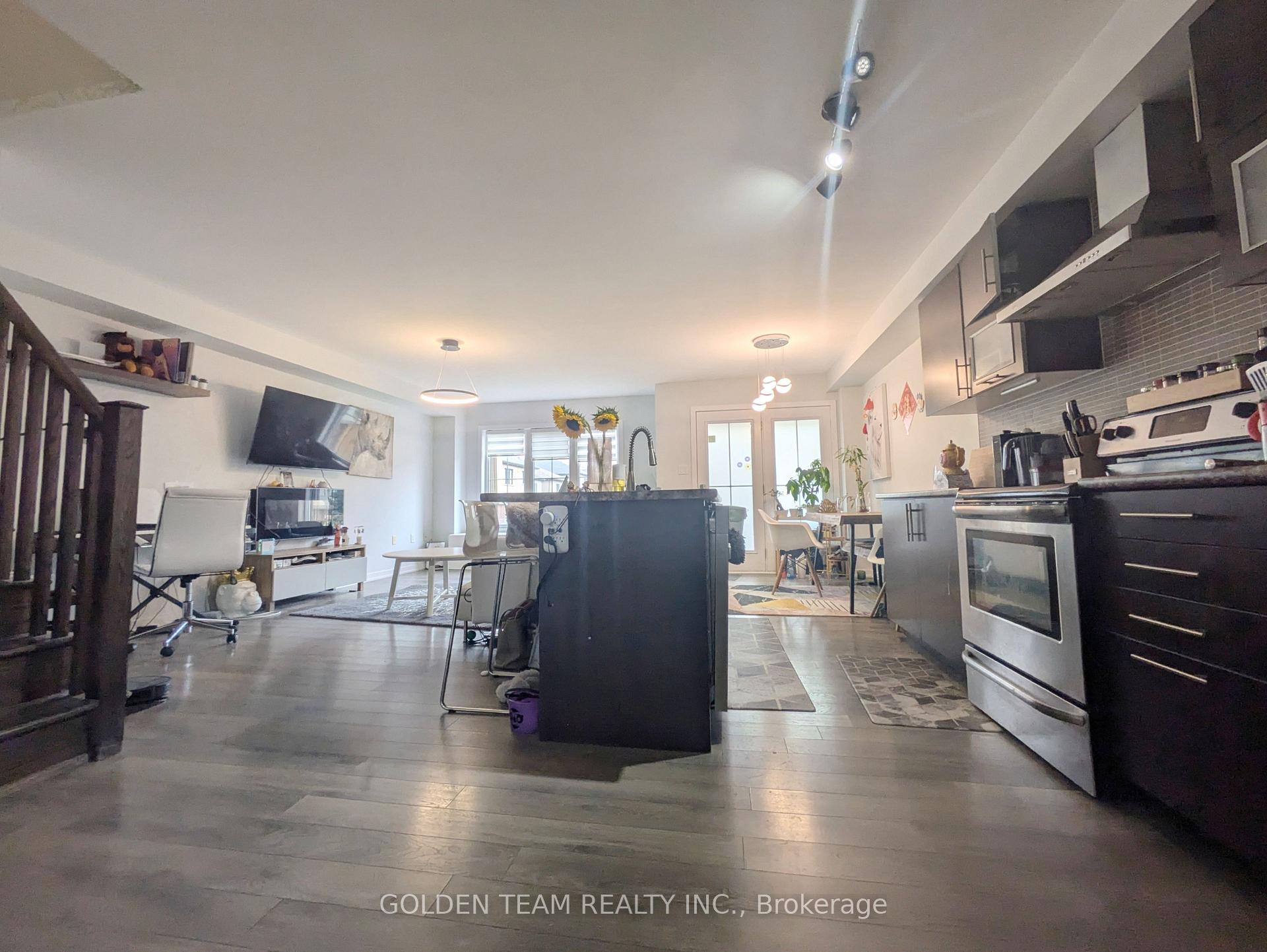 Photo 14 of 38 Sherway Street, Hamilton, Stoney Creek Mountain — HOMEH