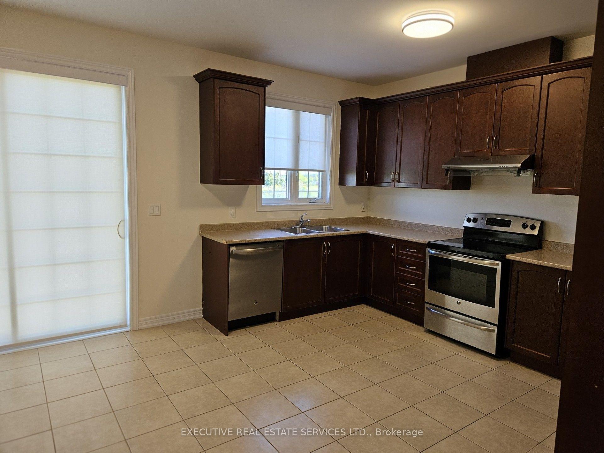 Photo 8 of 27 Durango Drive, Brampton, Credit Valley — HOMEH