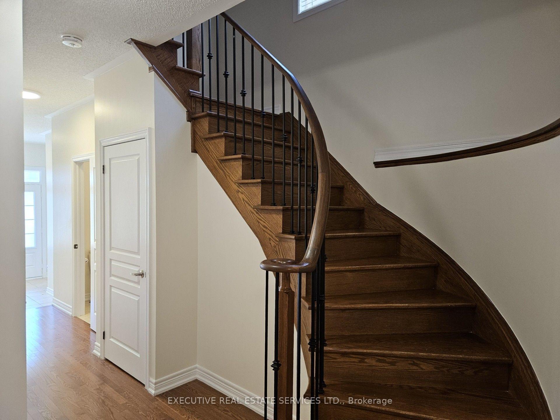 Photo 15 of 27 Durango Drive, Brampton, Credit Valley — HOMEH