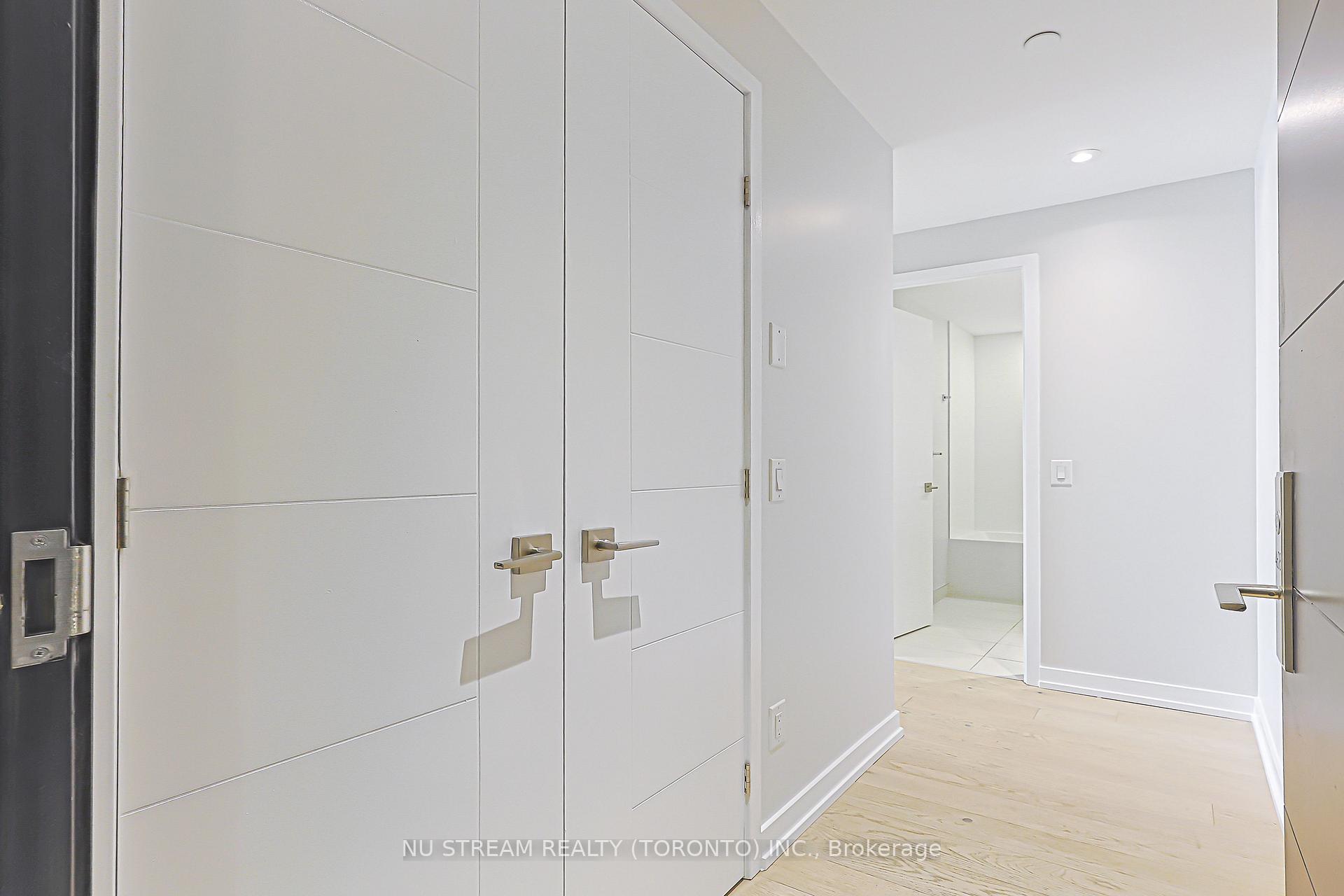 Photo 9 of Unit 4608, 488 University Avenue, Toronto, Kensington-Chinatown — HOMEH