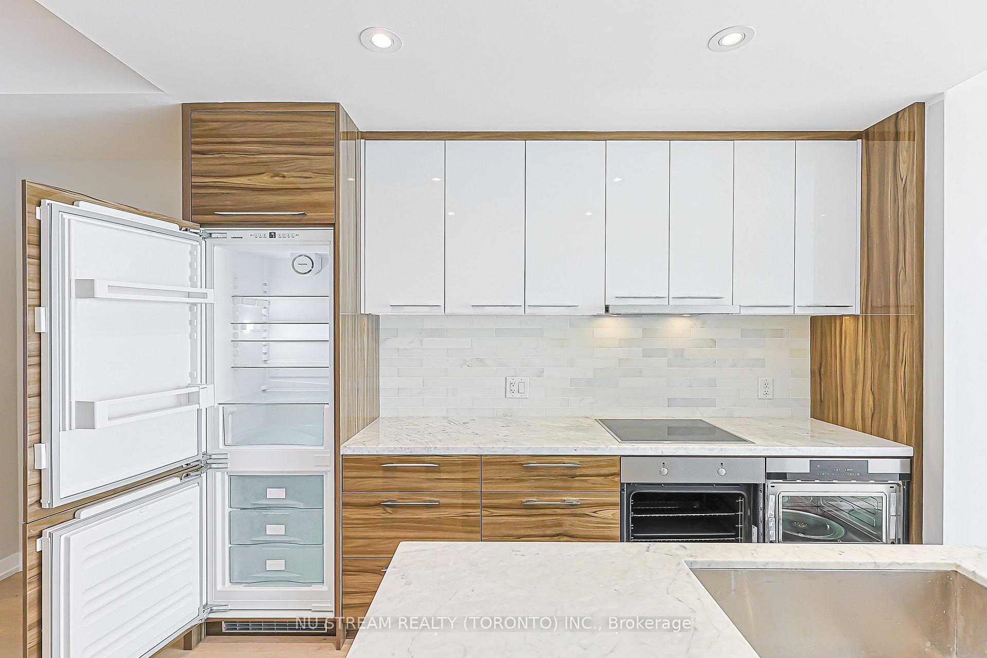 Photo 18 of Unit 4608, 488 University Avenue, Toronto, Kensington-Chinatown — HOMEH