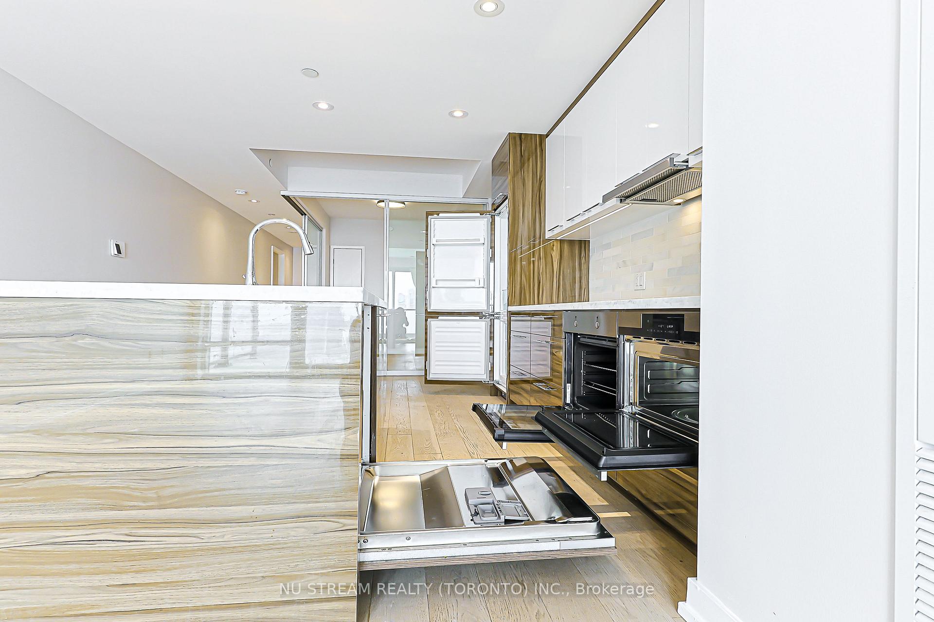 Photo 20 of Unit 4608, 488 University Avenue, Toronto, Kensington-Chinatown — HOMEH