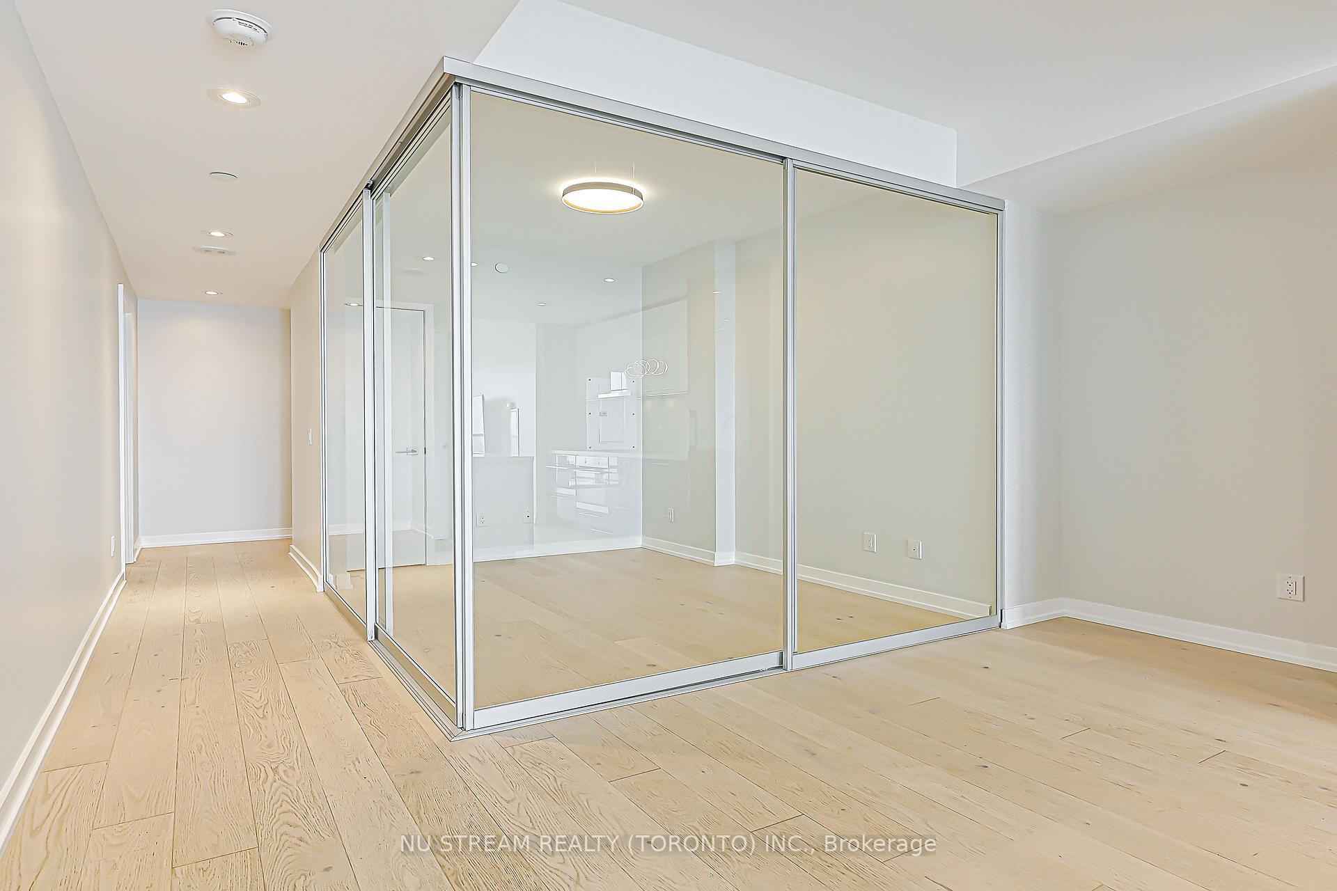 Photo 41 of Unit 4608, 488 University Avenue, Toronto, Kensington-Chinatown — HOMEH