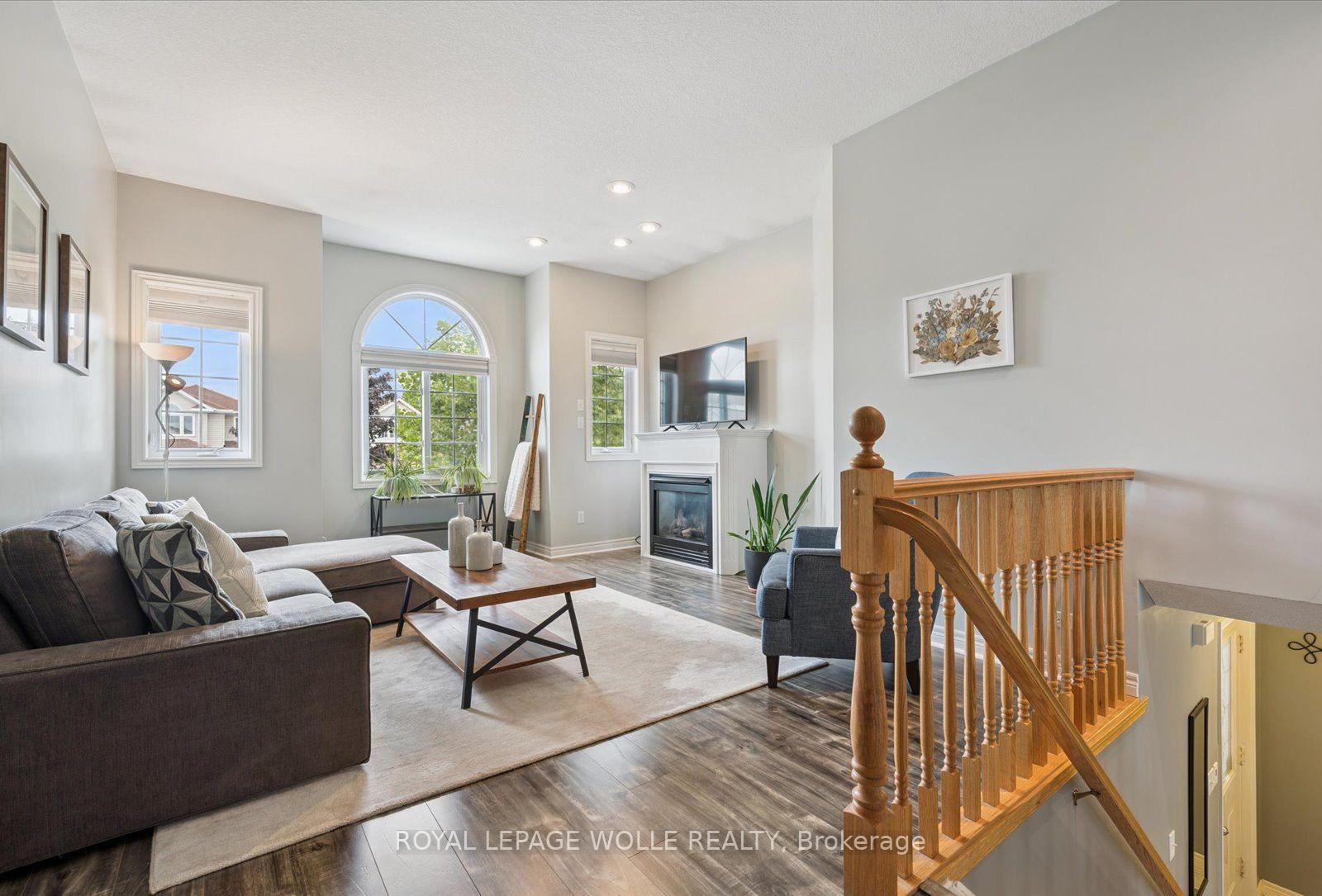 Photo 13 of 223 Hollyridge Crescent, Kitchener, Highland West — HOMEH