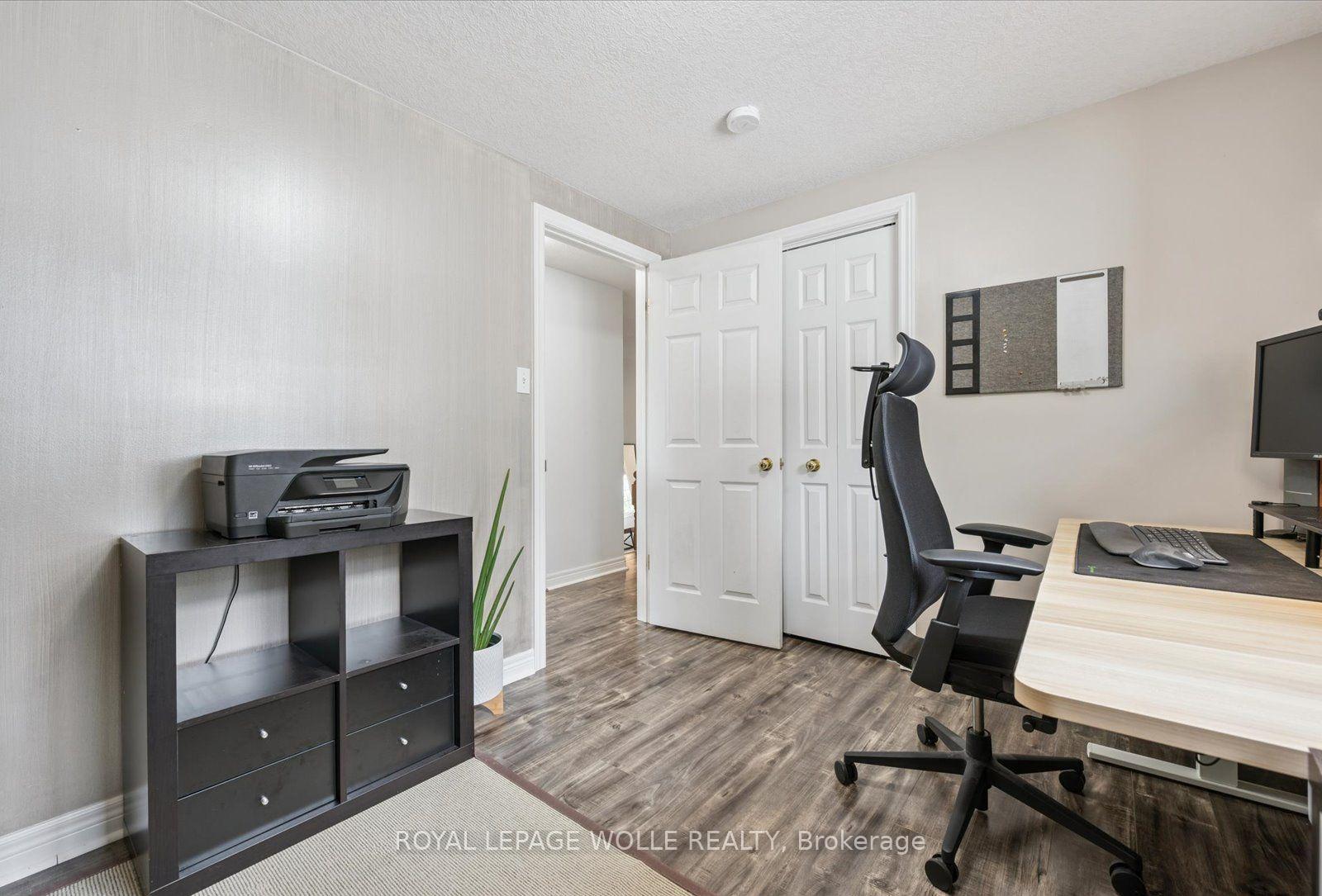 Photo 17 of 223 Hollyridge Crescent, Kitchener, Highland West — HOMEH