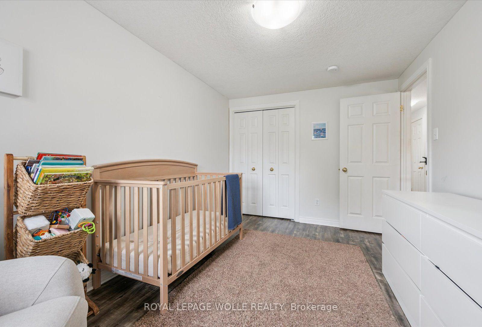Photo 19 of 223 Hollyridge Crescent, Kitchener, Highland West — HOMEH