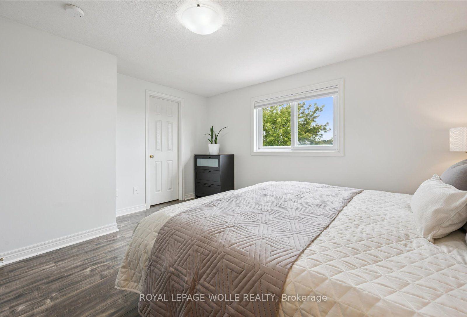 Photo 21 of 223 Hollyridge Crescent, Kitchener, Highland West — HOMEH