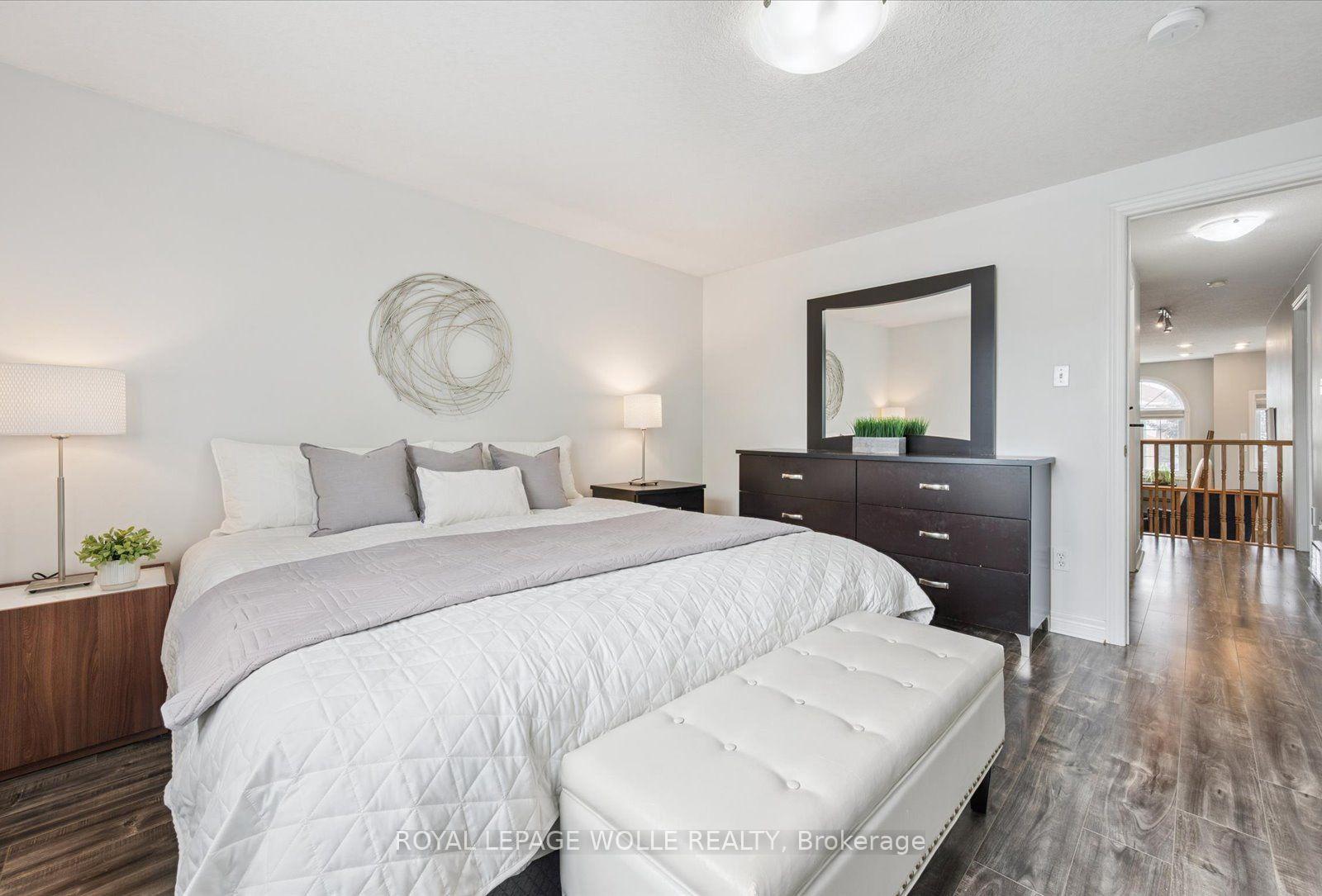 Photo 22 of 223 Hollyridge Crescent, Kitchener, Highland West — HOMEH