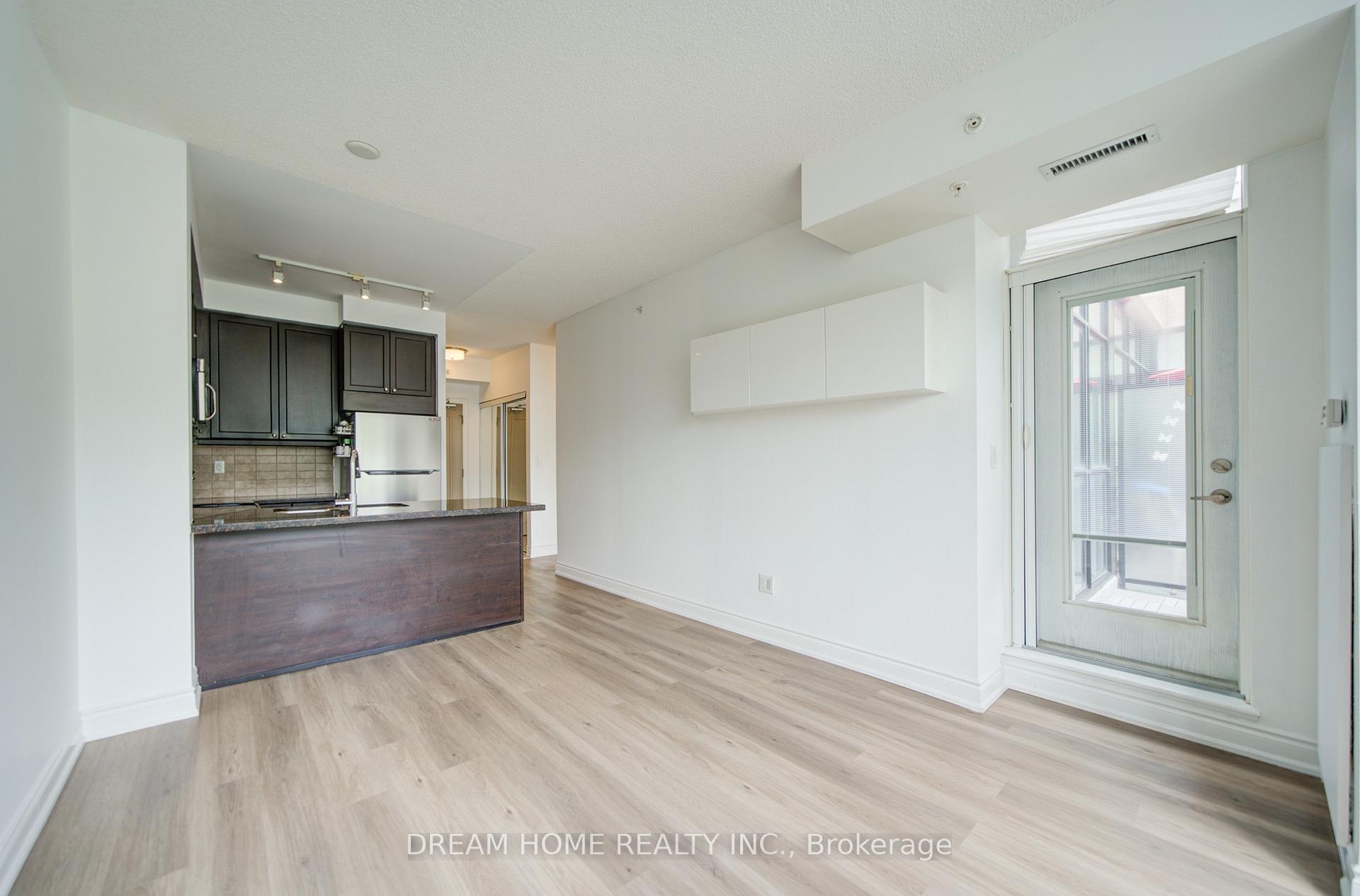 Photo 14 of Unit 322, 2396 Major Mackenzie Drive, Vaughan, Maple — HOMEH