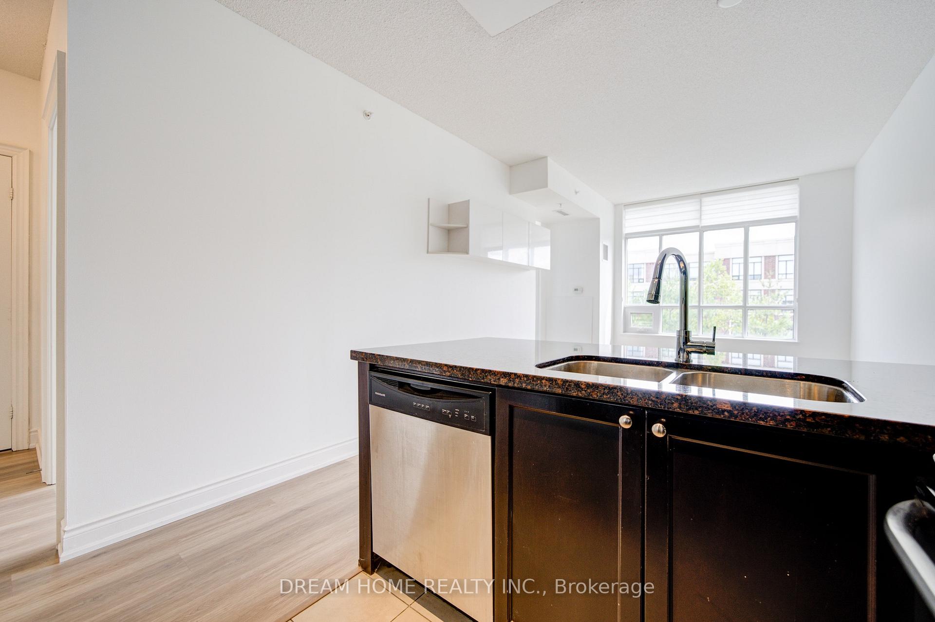 Photo 17 of Unit 322, 2396 Major Mackenzie Drive, Vaughan, Maple — HOMEH