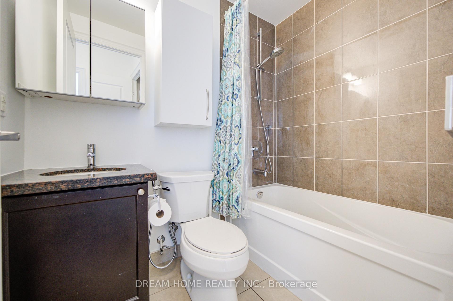 Photo 21 of Unit 322, 2396 Major Mackenzie Drive, Vaughan, Maple — HOMEH