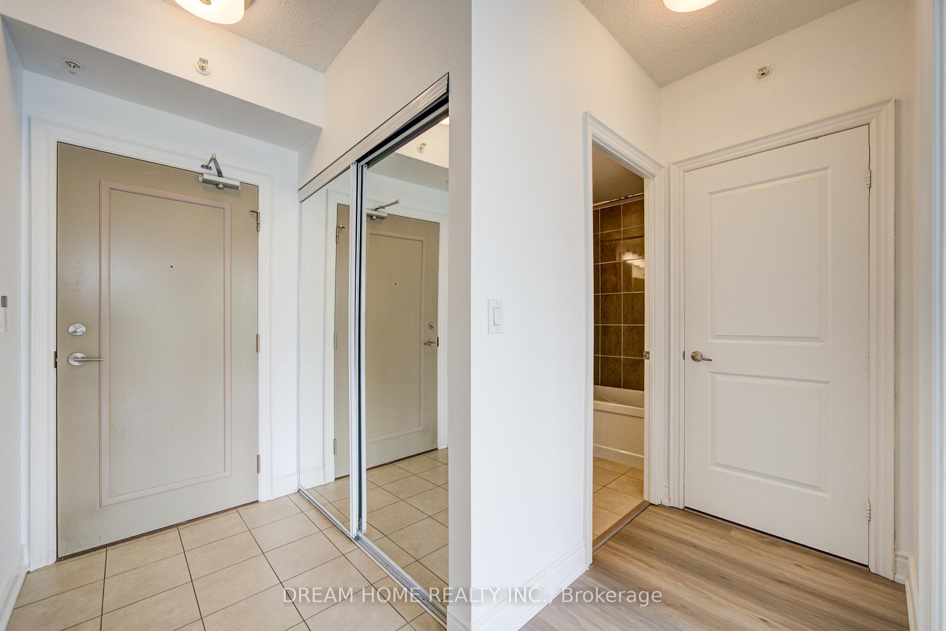 Photo 22 of Unit 322, 2396 Major Mackenzie Drive, Vaughan, Maple — HOMEH