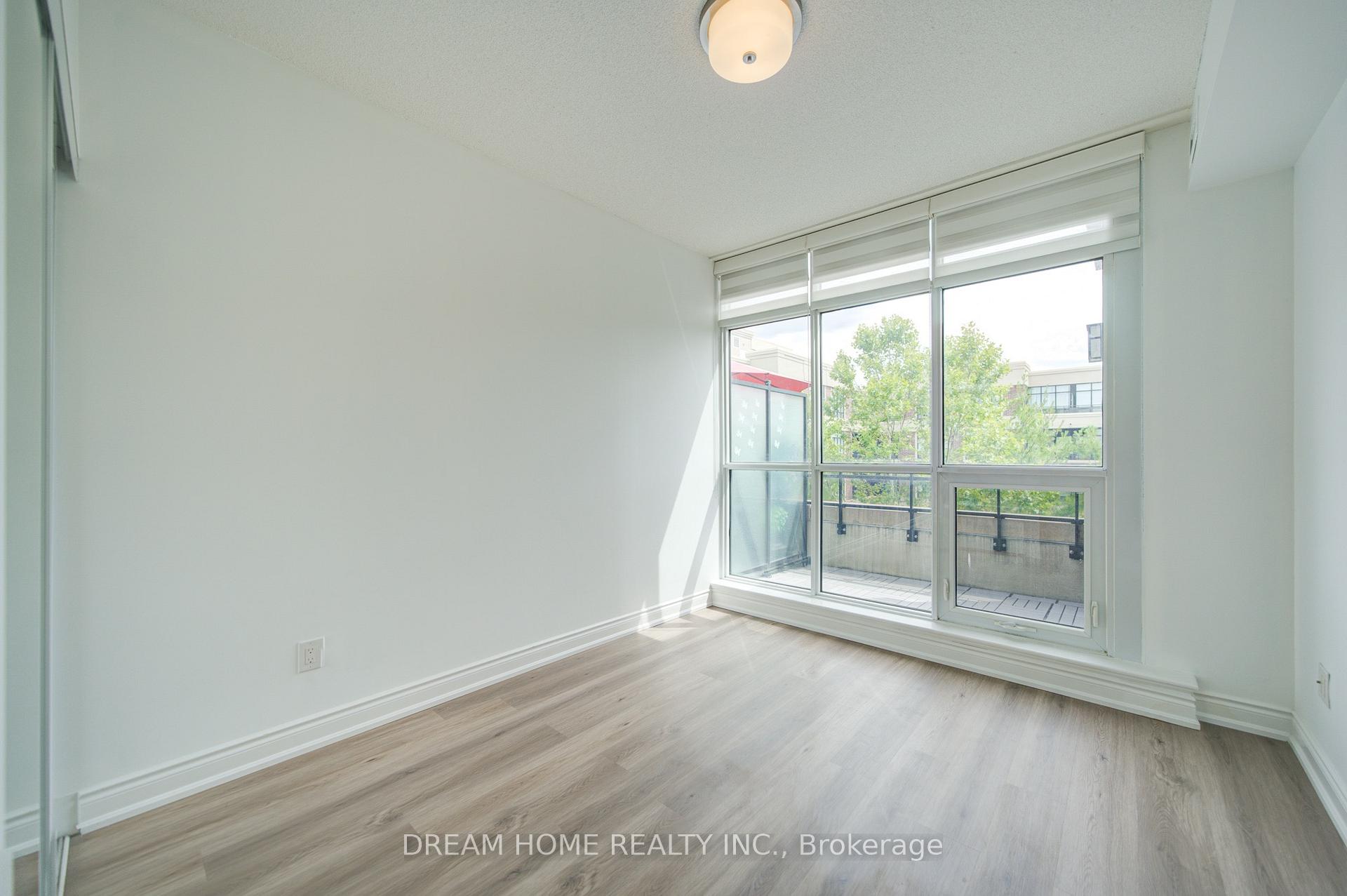Photo 33 of Unit 322, 2396 Major Mackenzie Drive, Vaughan, Maple — HOMEH