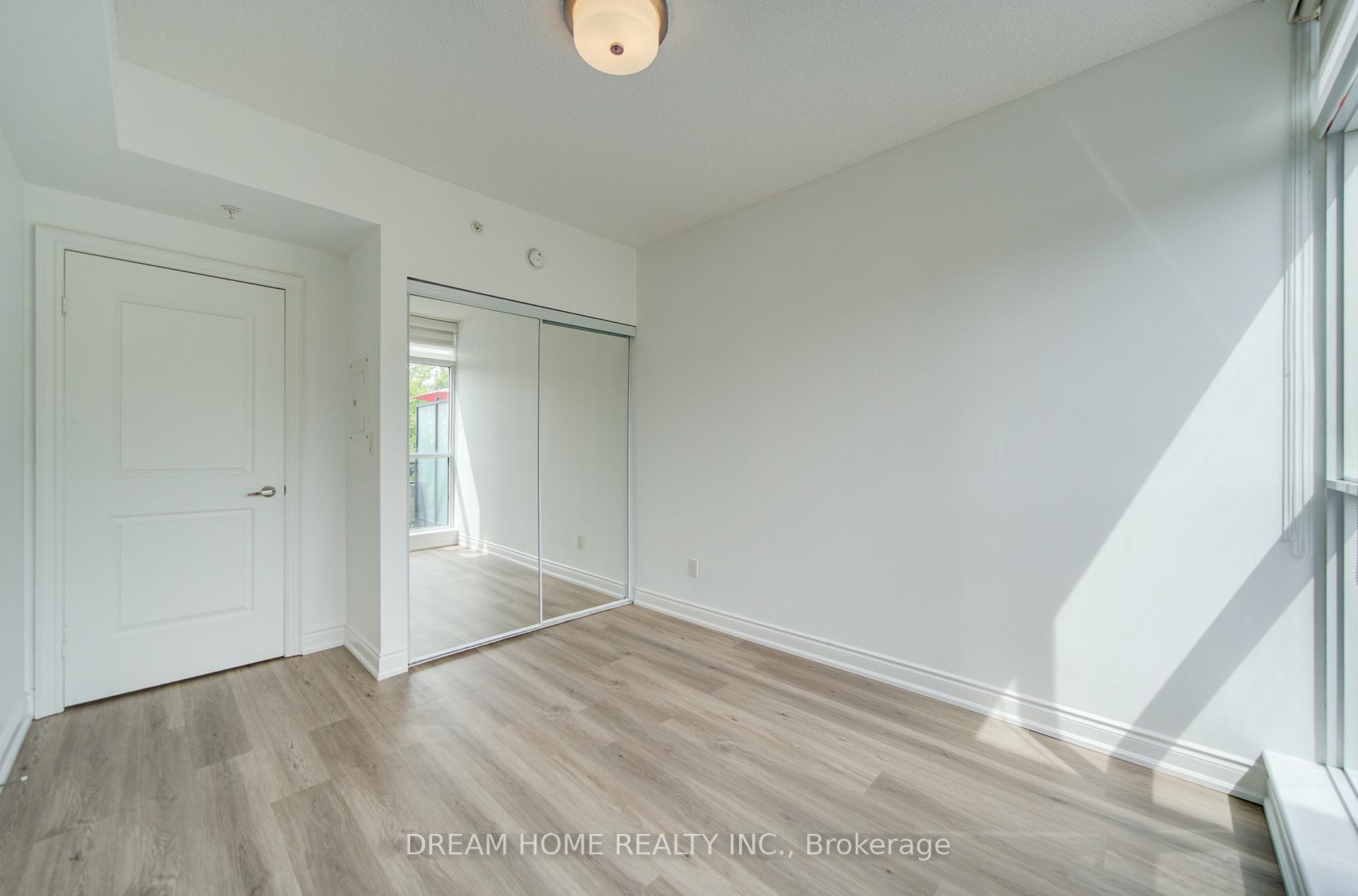 Photo 39 of Unit 322, 2396 Major Mackenzie Drive, Vaughan, Maple — HOMEH