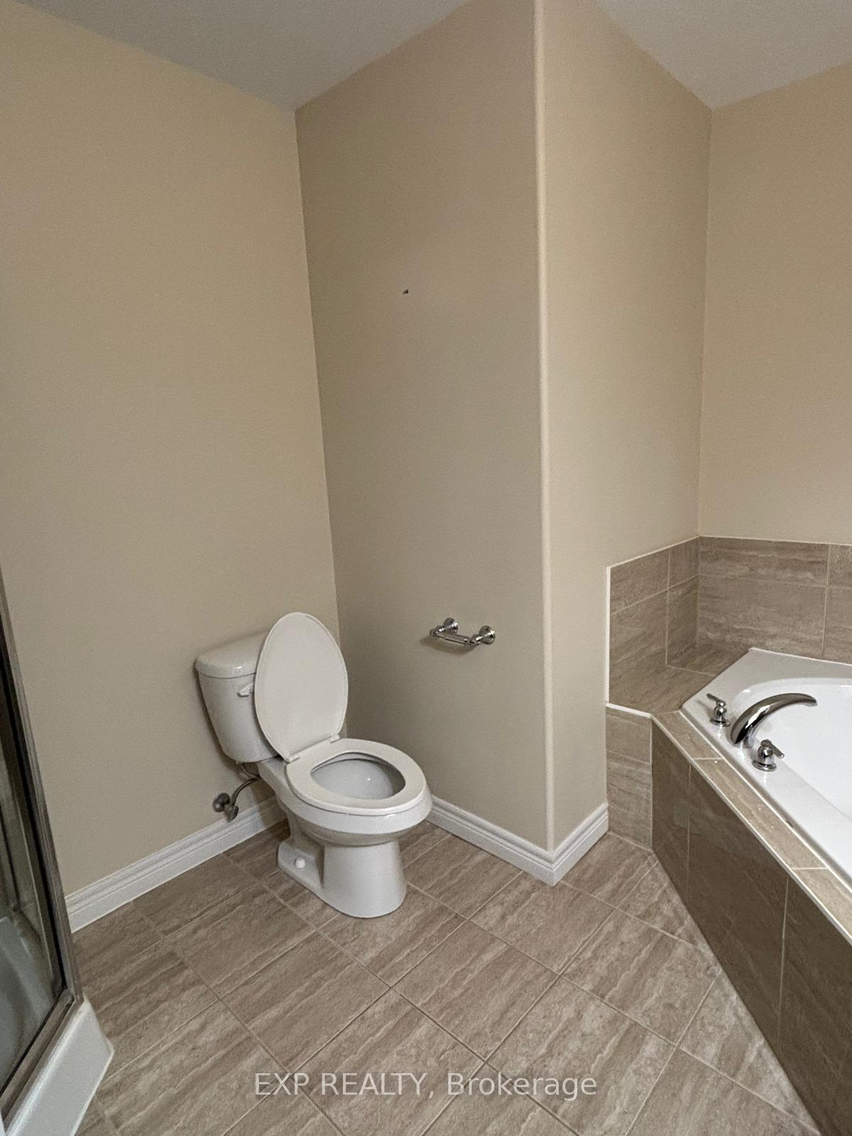 Photo 33 of Unit 16, 6 Chestnut Drive, Grimsby, Grimsby West — HOMEH