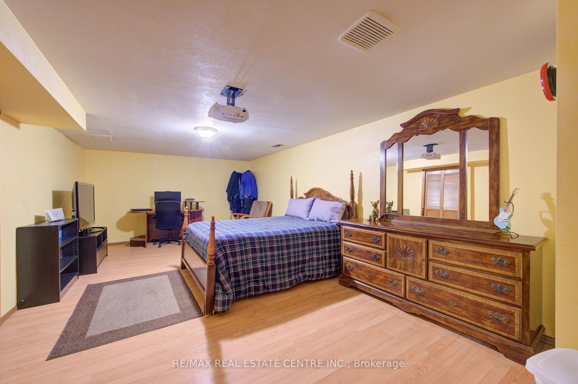 Photo 42 of 103 Southwood Drive, Cambridge, Southwood - Kinbridge — HOMEH