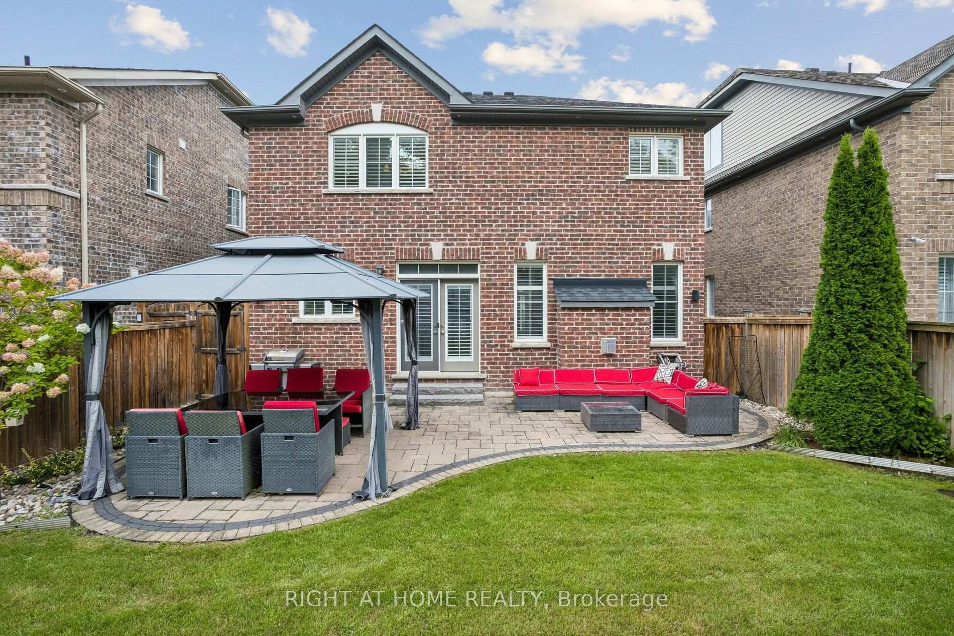 Photo 23 of 26 Bignell Crescent, Ajax, Northeast Ajax — HOMEH