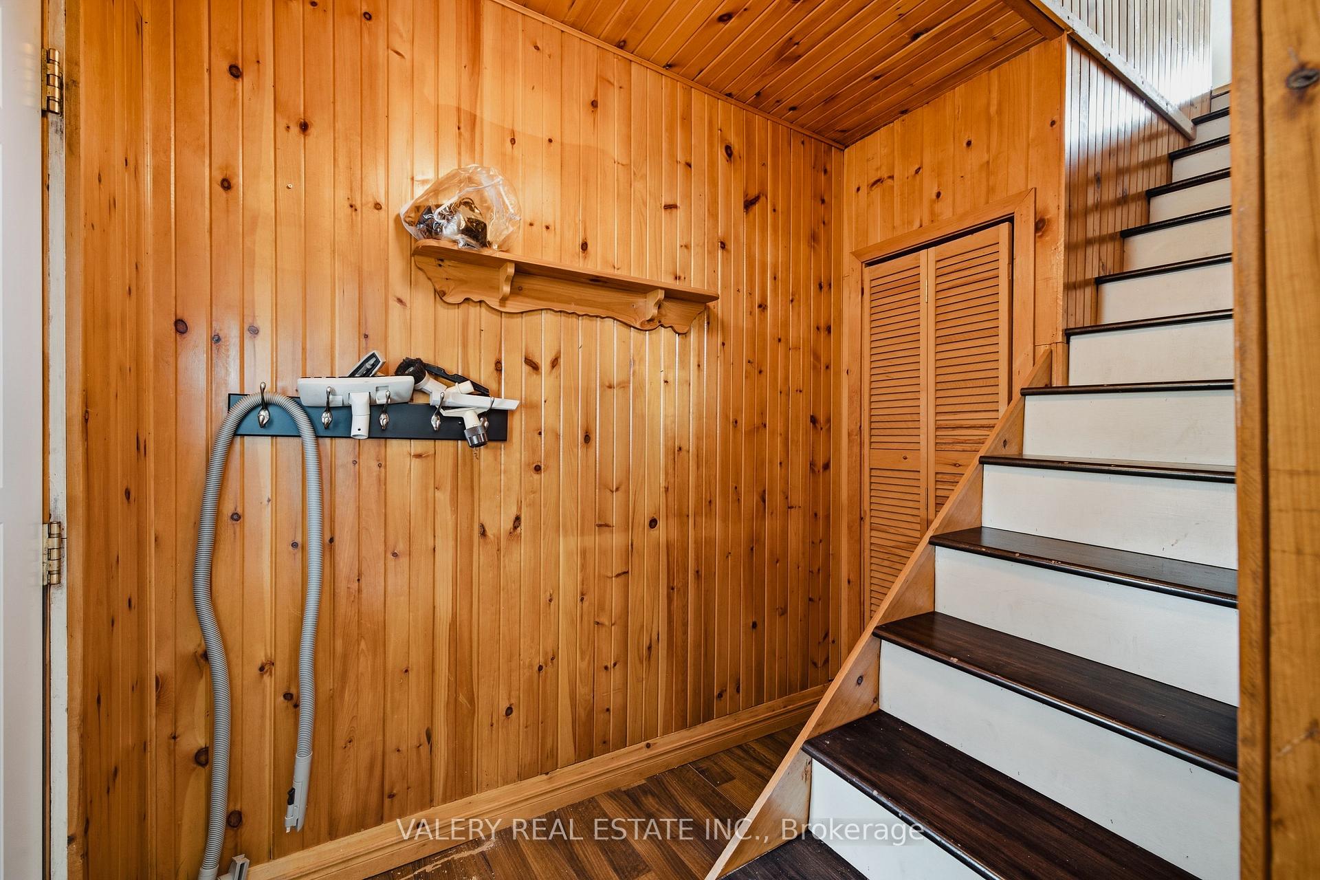 Photo 18 of 34 Chalmers Street N, Cambridge, East Galt — HOMEH