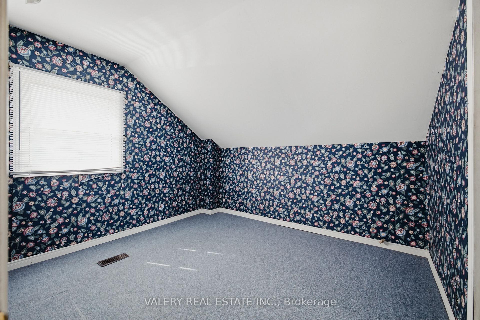 Photo 20 of 34 Chalmers Street N, Cambridge, East Galt — HOMEH