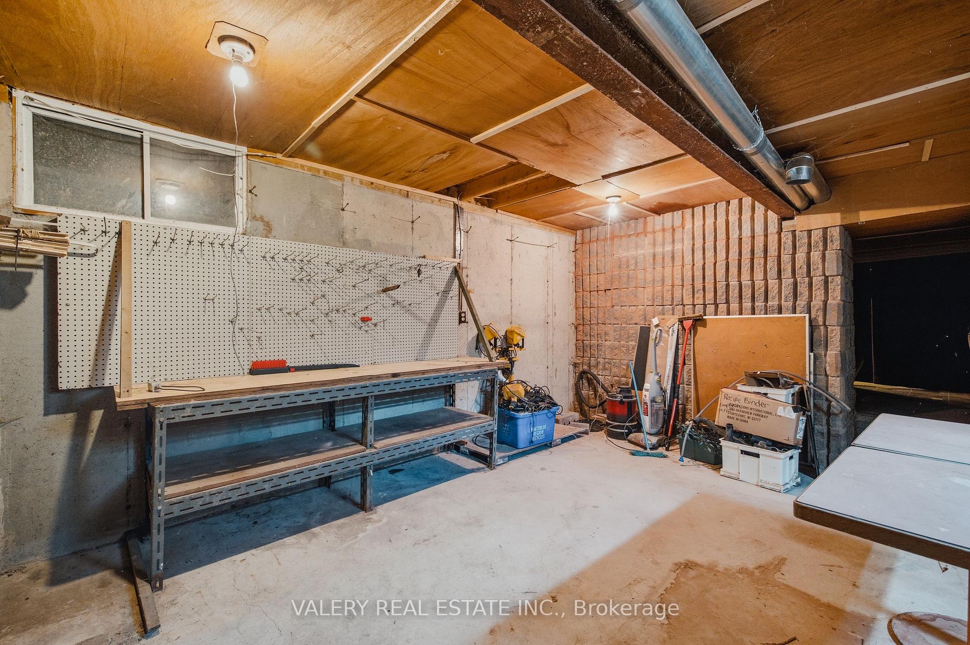 Photo 25 of 34 Chalmers Street N, Cambridge, East Galt — HOMEH