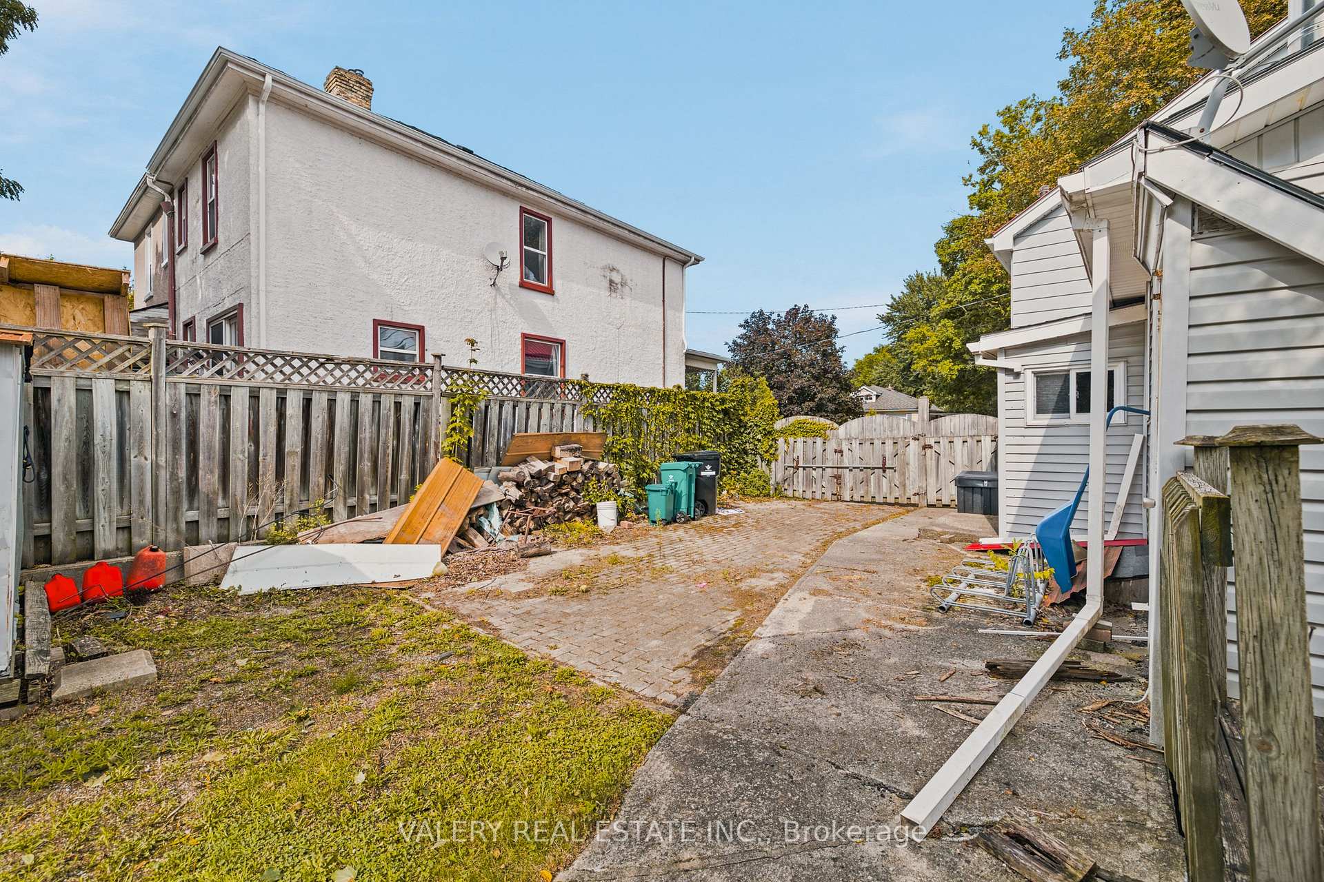 Photo 29 of 34 Chalmers Street N, Cambridge, East Galt — HOMEH