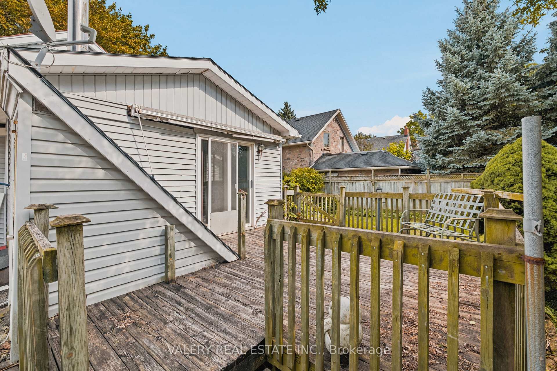 Photo 30 of 34 Chalmers Street N, Cambridge, East Galt — HOMEH
