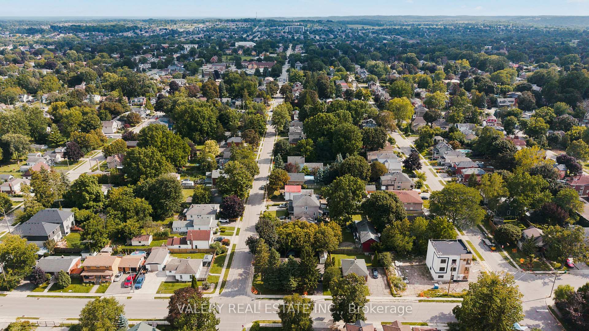 Photo 35 of 34 Chalmers Street N, Cambridge, East Galt — HOMEH