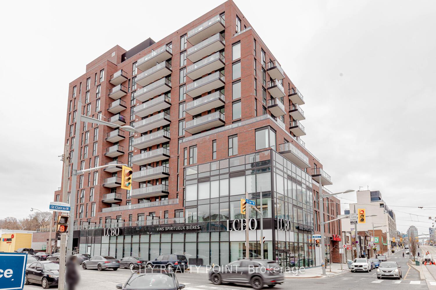 Photo 3 of Unit 1206, 185 Alberta Avenue, Toronto, Oakwood Village — HOMEH