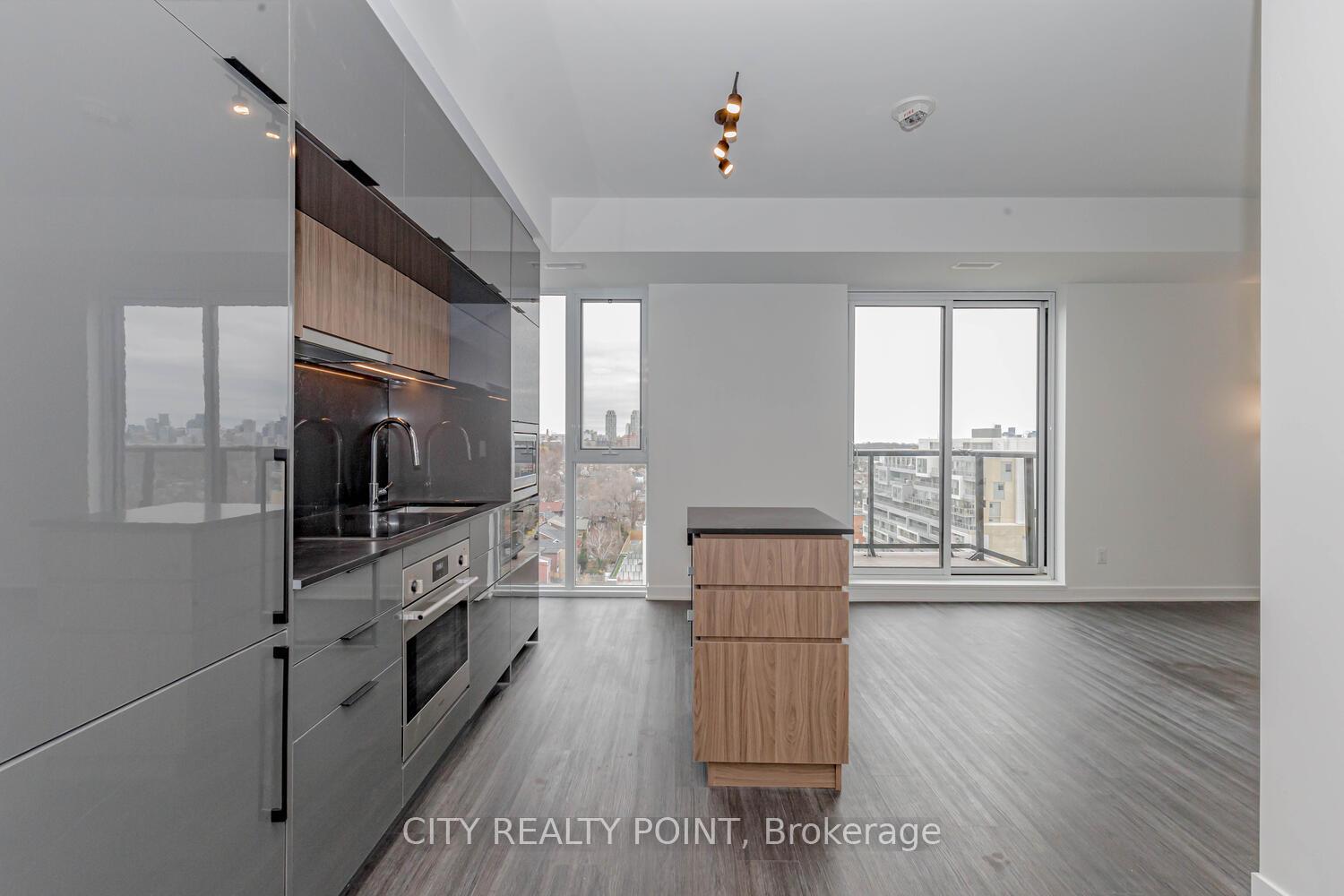 Photo 25 of Unit 1206, 185 Alberta Avenue, Toronto, Oakwood Village — HOMEH