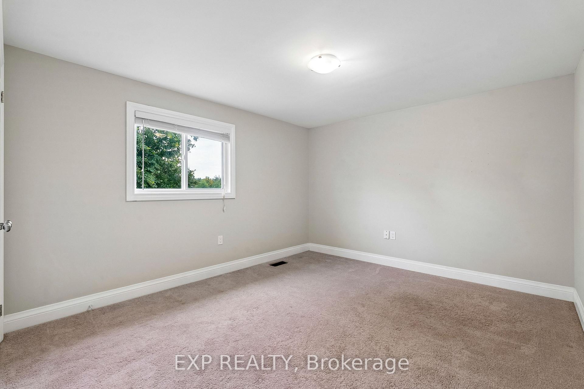 Photo 24 of 138 Lillian Crescent, Barrie, Sunnidale — HOMEH