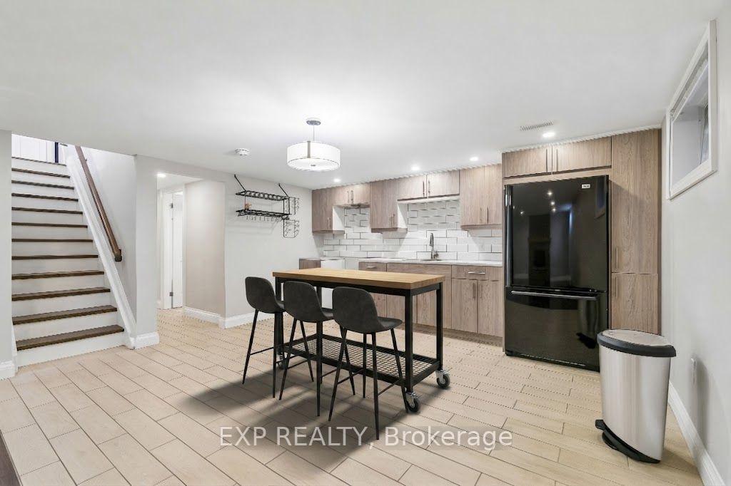 Photo 33 of 138 Lillian Crescent, Barrie, Sunnidale — HOMEH