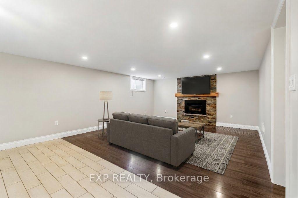 Photo 35 of 138 Lillian Crescent, Barrie, Sunnidale — HOMEH
