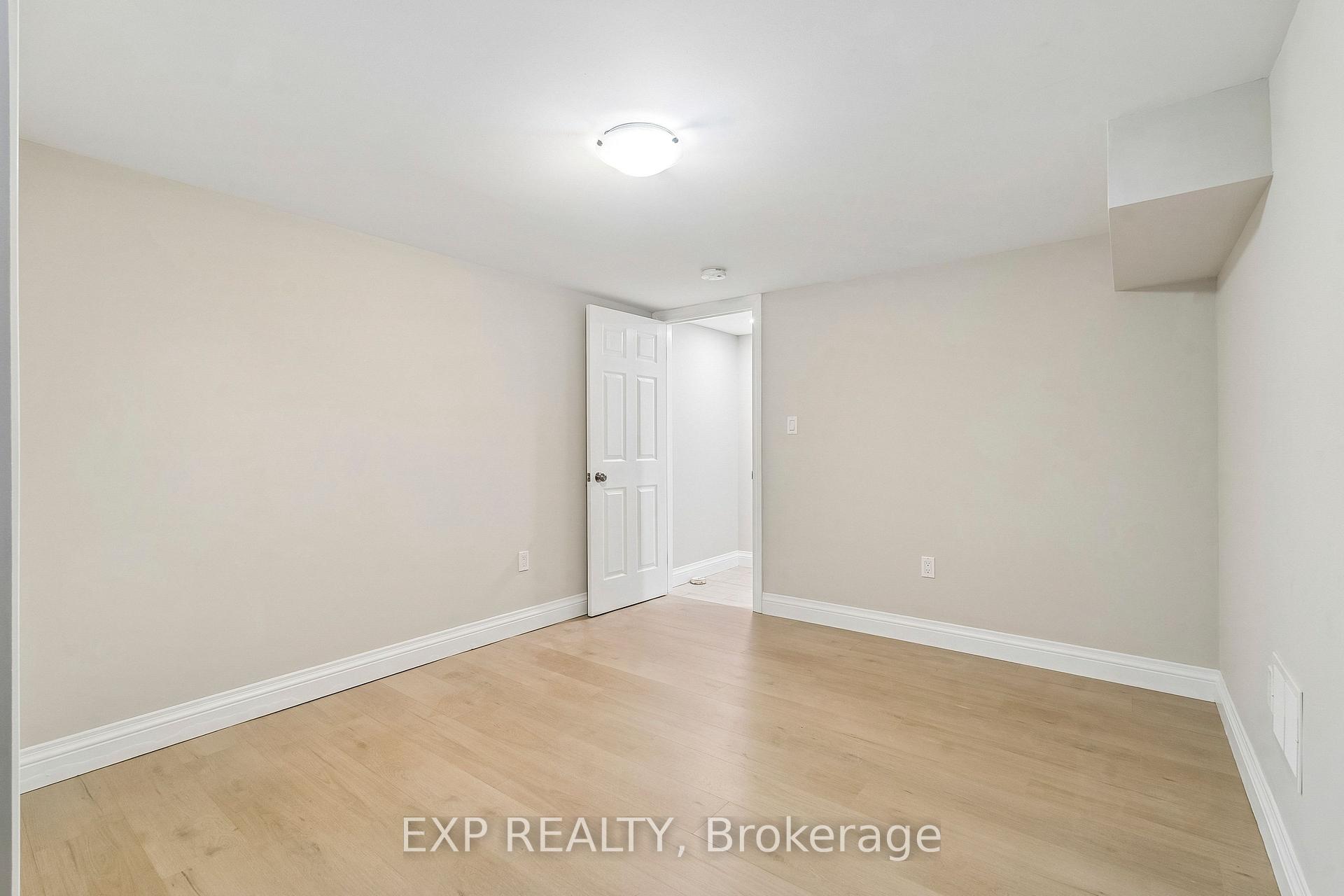 Photo 39 of 138 Lillian Crescent, Barrie, Sunnidale — HOMEH