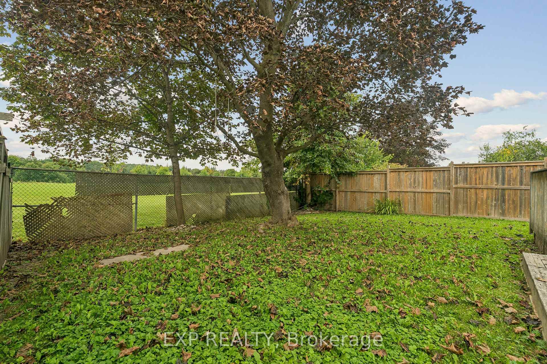 Photo 56 of 138 Lillian Crescent, Barrie, Sunnidale — HOMEH