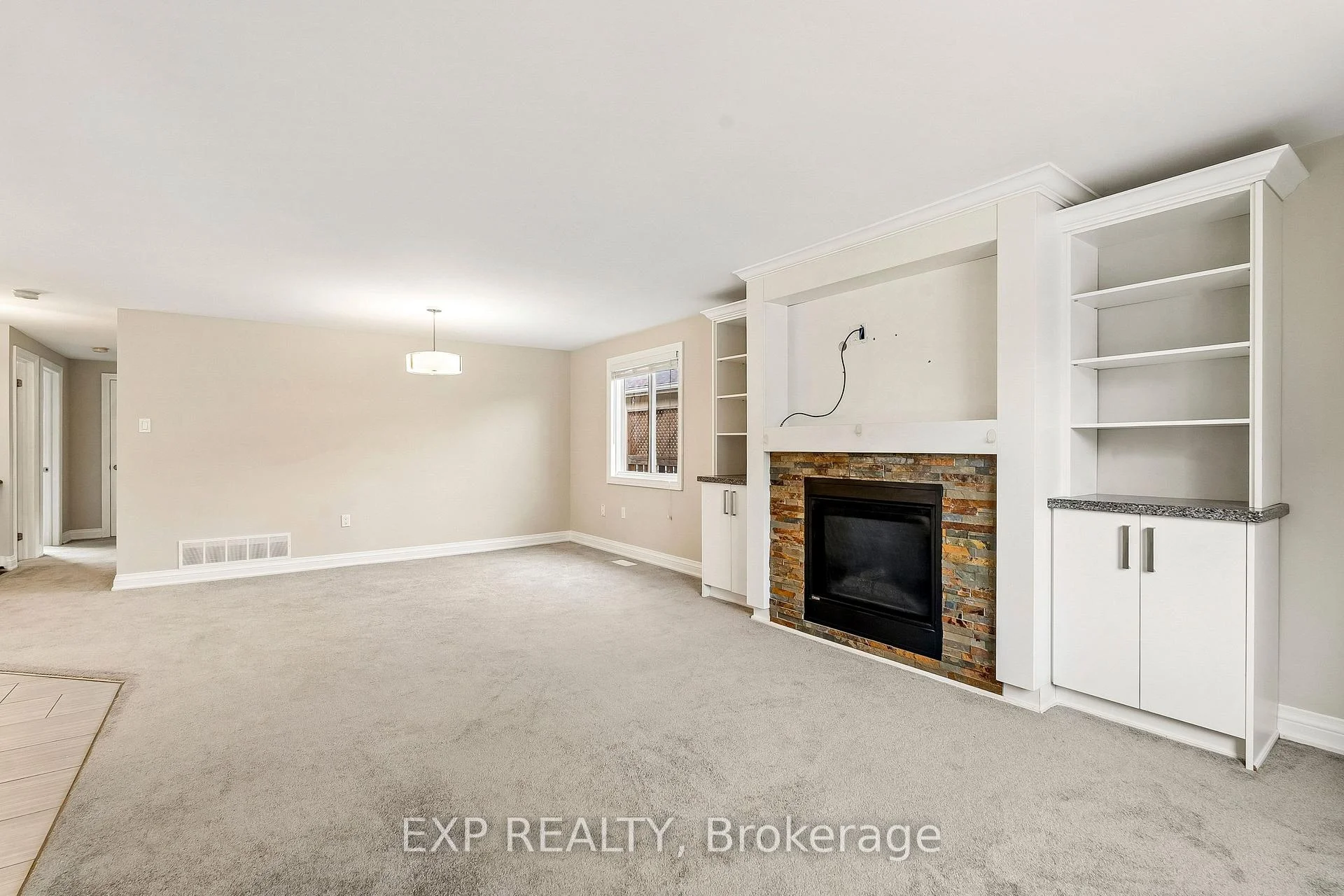Photo 15 of 138 Lillian Crescent, Barrie, Sunnidale — HOMEH