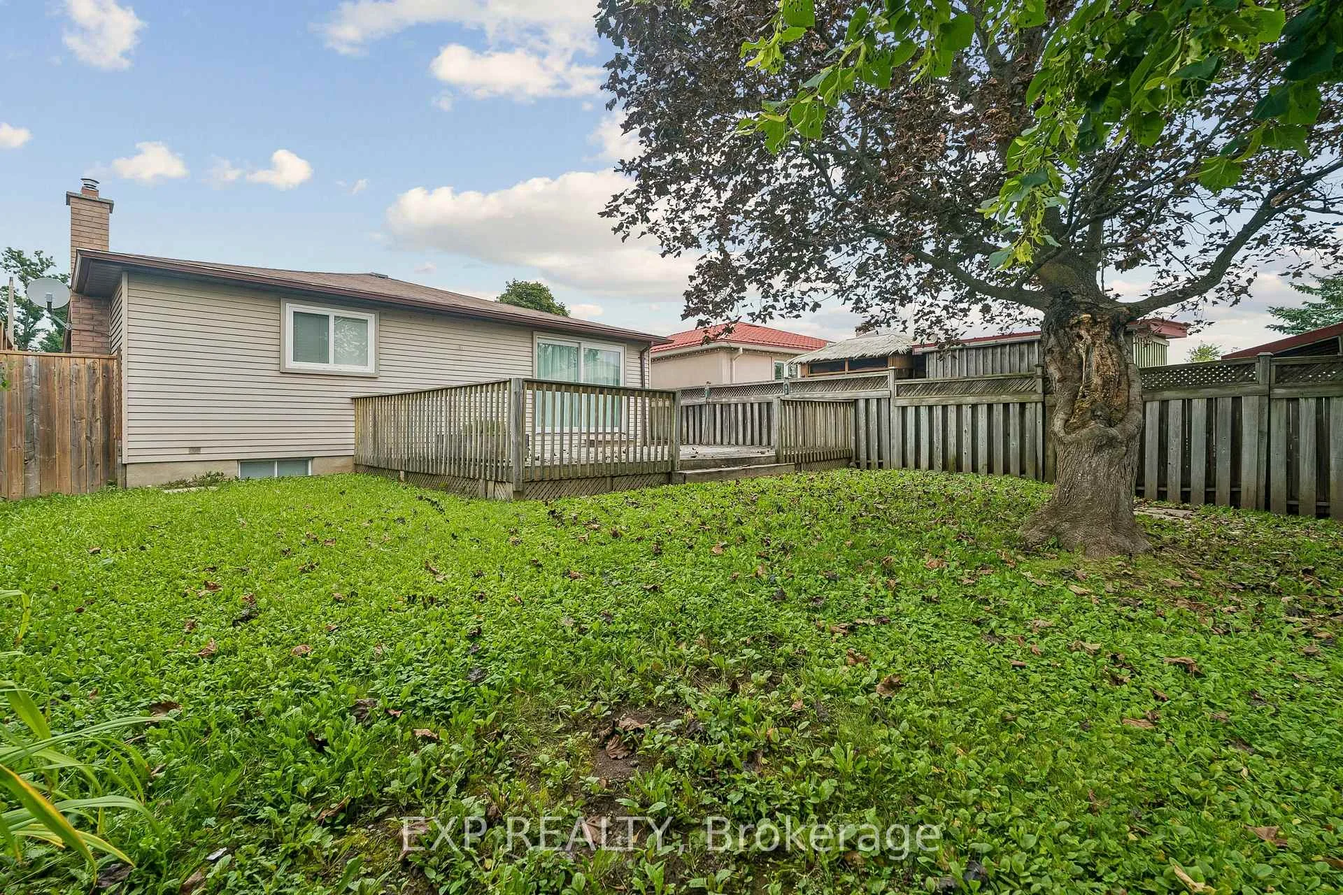 Photo 53 of 138 Lillian Crescent, Barrie, Sunnidale — HOMEH