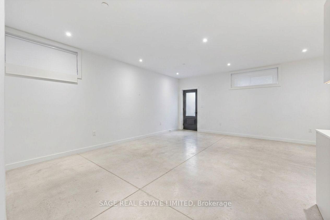 Photo 10 of Unit Lower, 182 Cameron Avenue, Toronto, Keelesdale-Eglinton West — HOMEH