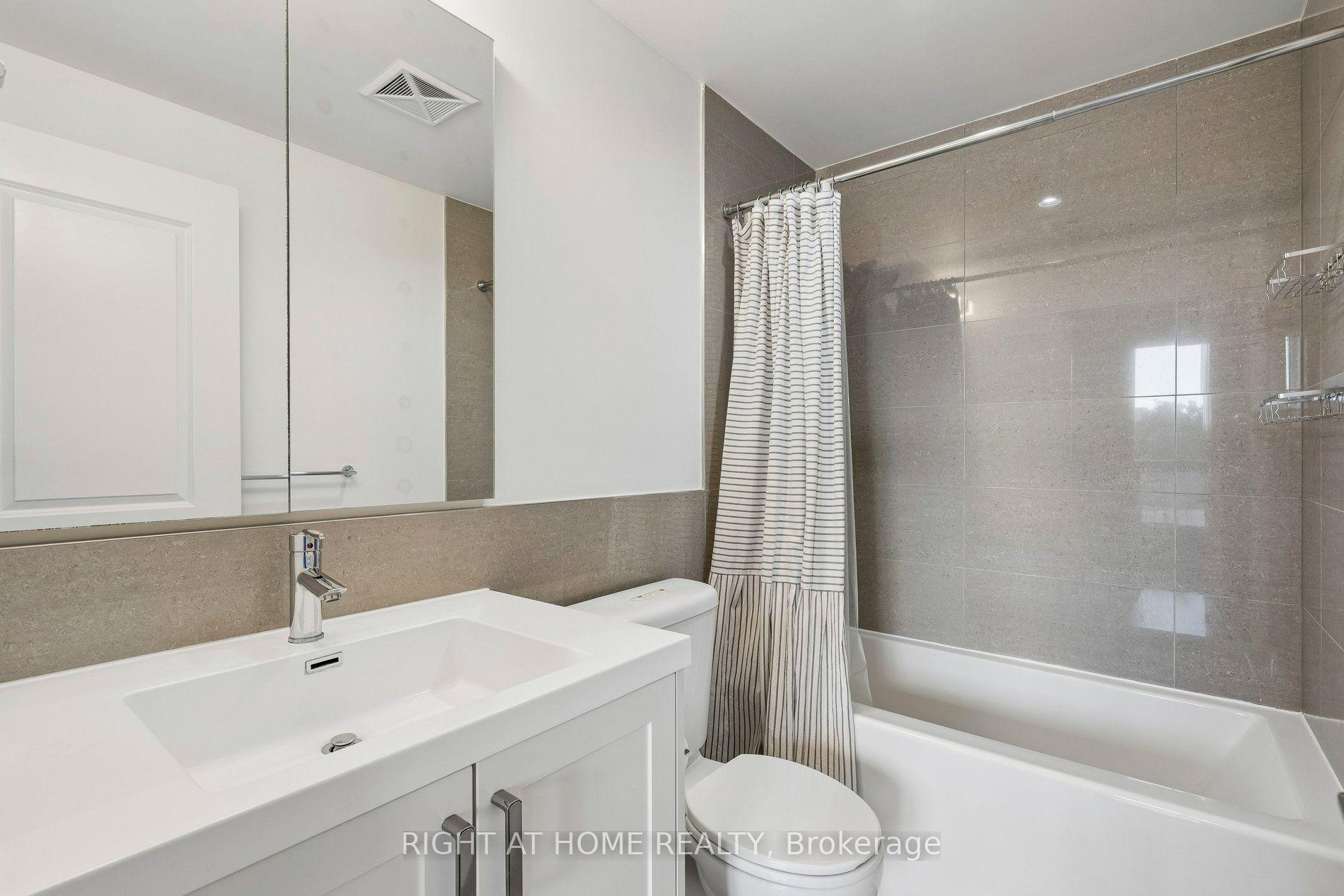 Photo 9 of Unit 717, 2 Old Mill Drive, Toronto, High Park-Swansea — HOMEH